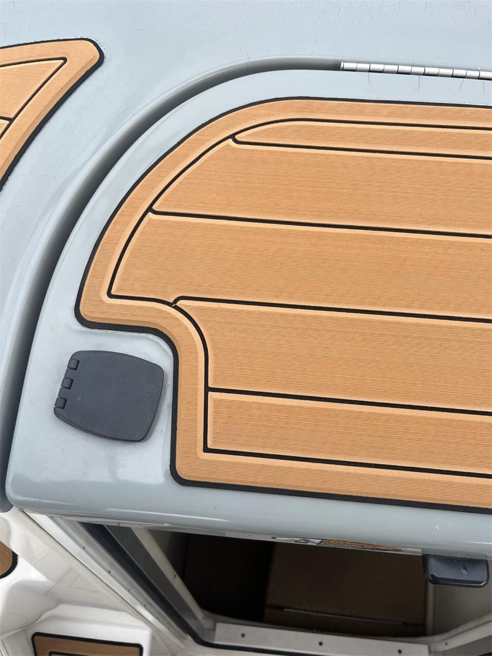Bayliner 2855 upper deck EVA foam faux teak floor mat 4 Bayliner 2855 upper deck EVA foam faux teak floor mat - Image 4
