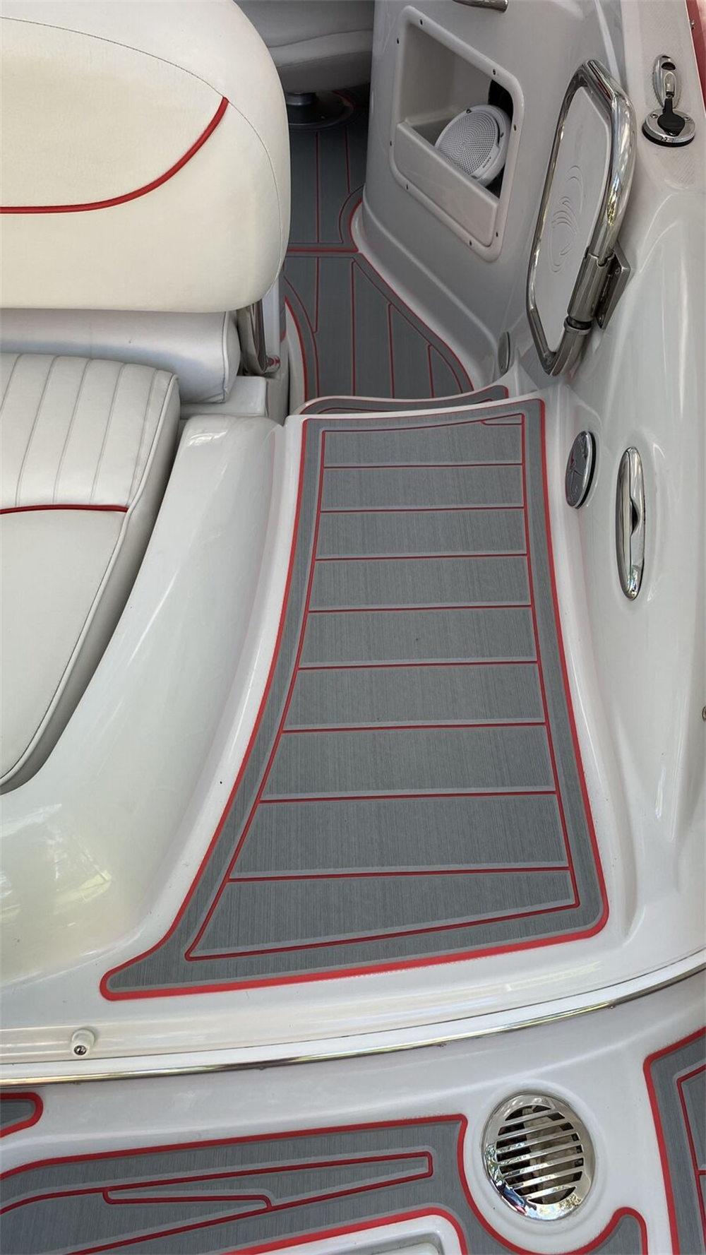 Crownline 220EX swim platform EVA foam teak deck mat 5 Crownline 220EX swim platform EVA foam teak deck mat - Image 5